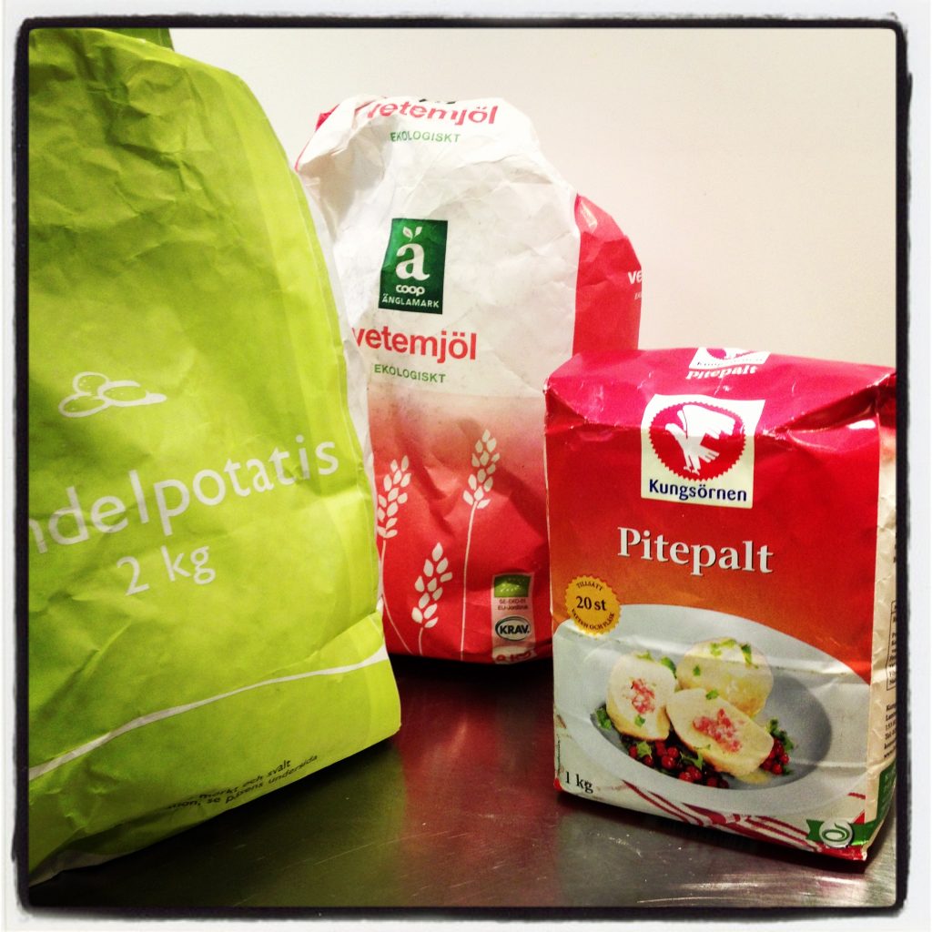 Paltmix från Kungsörnen vs. Luleåpalt på mandelpotatis.