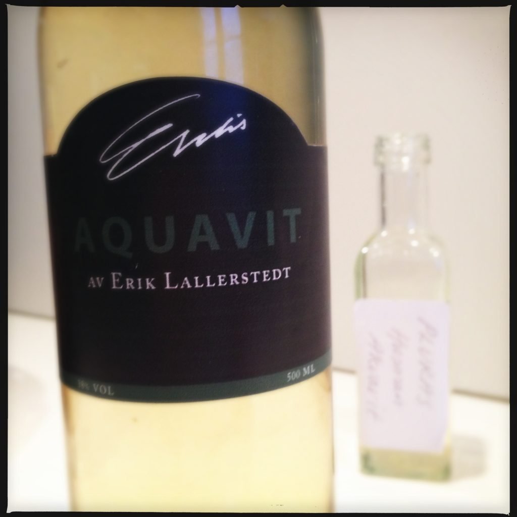 Test av Eriks och Pluras akvavit.