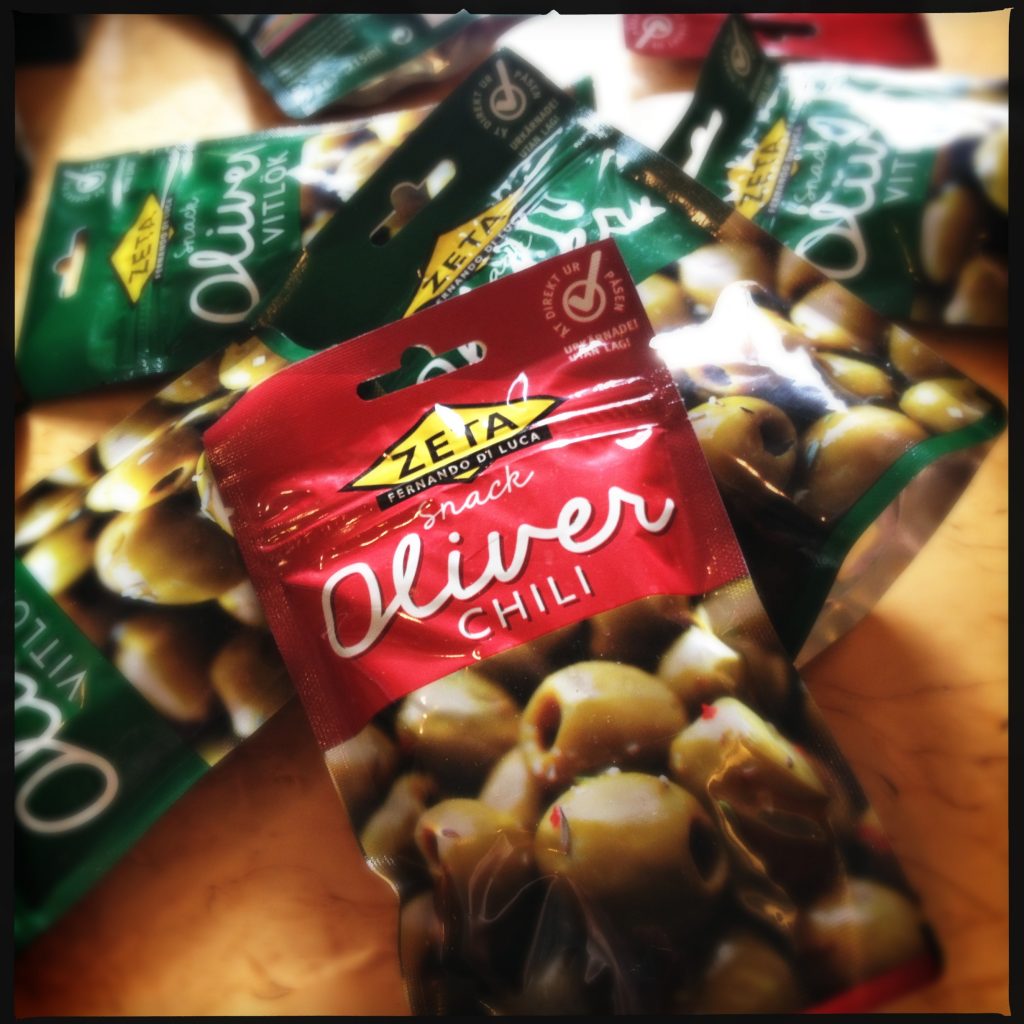 Goda oliver i behändig förpackning.