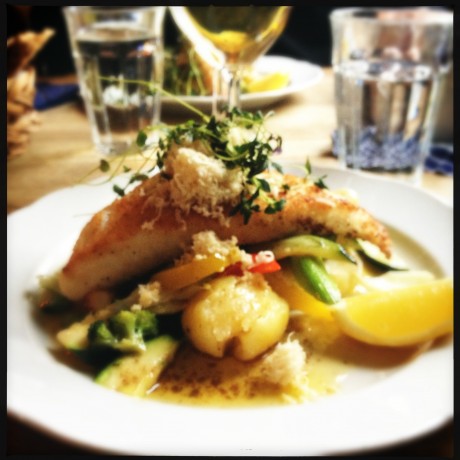 Torsk med pepparrot på Sandhamns Värdshus (puben).