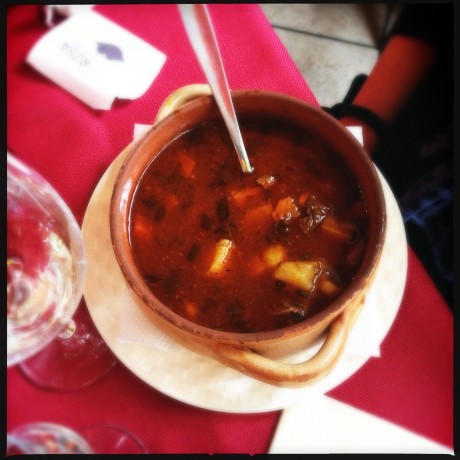 Den obligatoriska gulashen.