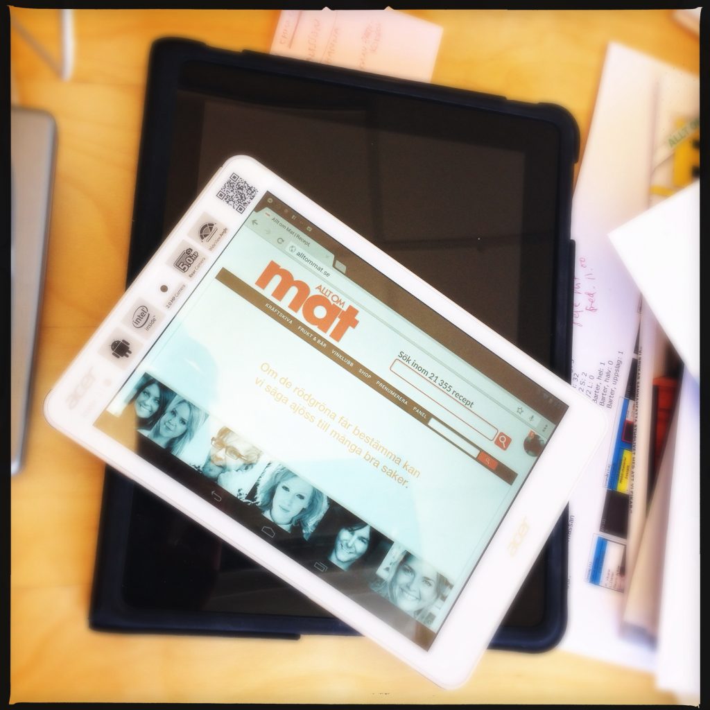 Acer jämförd med en iPad.