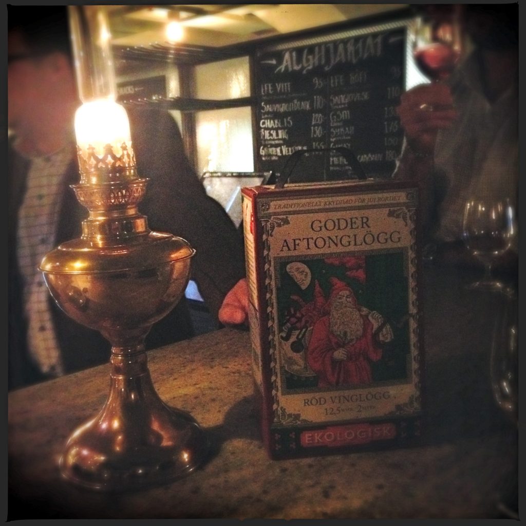 För det stora glöggkalaset kan en box vara bra.