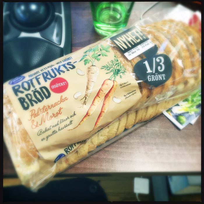 Nyhet från Fazer, rostbröd med bönor och rotfrukter.