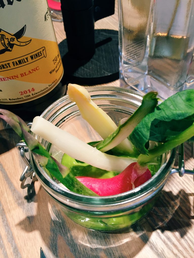 Vårprimörer med ramslök från Gotland på nya krogen Hantverket.