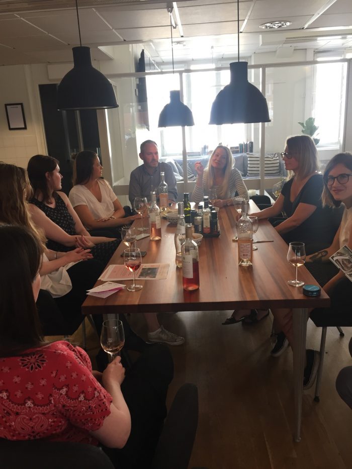 Mina flitiga kollegor testade roséviner och gav betyg!