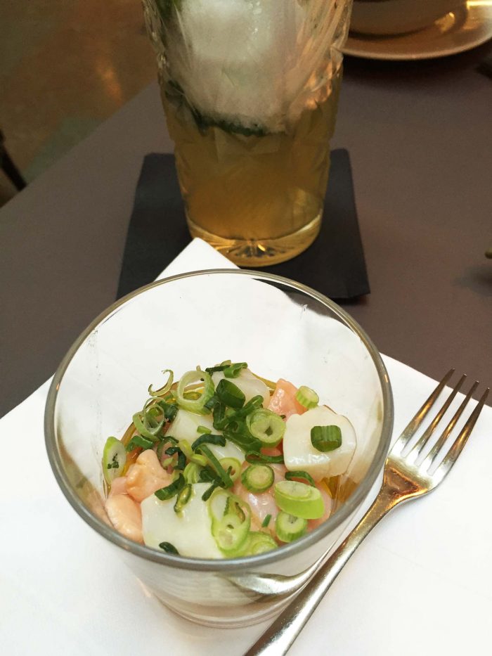 En liten ceviche passade perfekt till min drink med gin, gurka och lime.