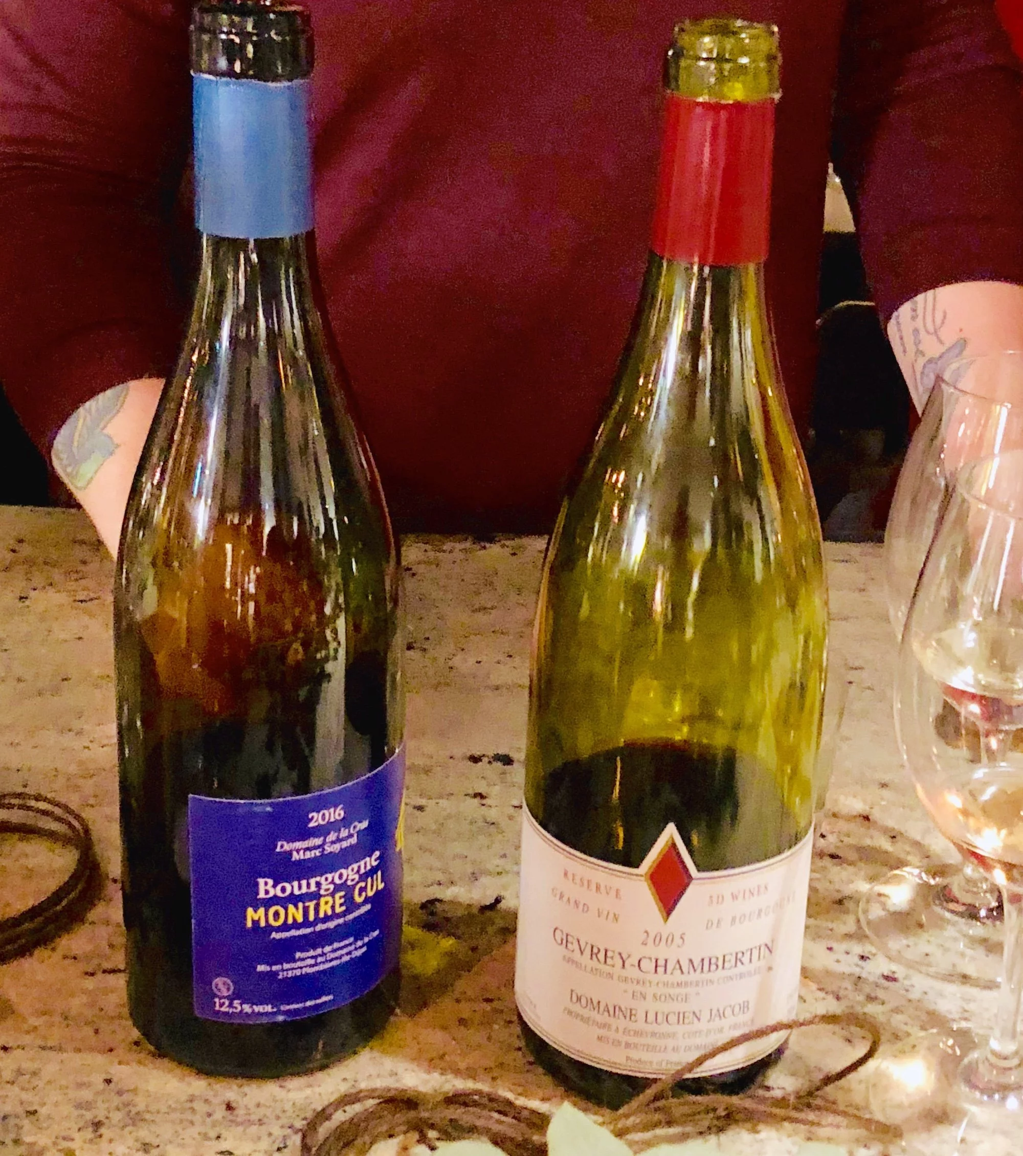 Två väldigt olika viner från Bourgogne.