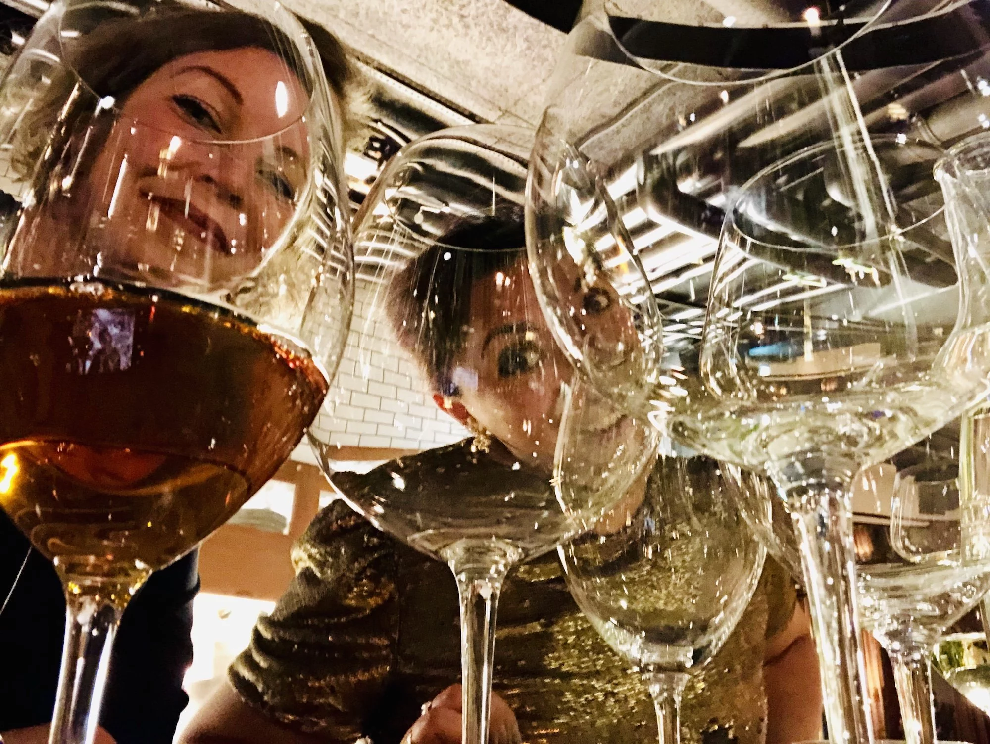 Jag provar viner och äter gåsmiddag på The Winery Hotel, ett dygn för foodies med vinskribenten och poddaren Amalia Gonzalez Stöckel.