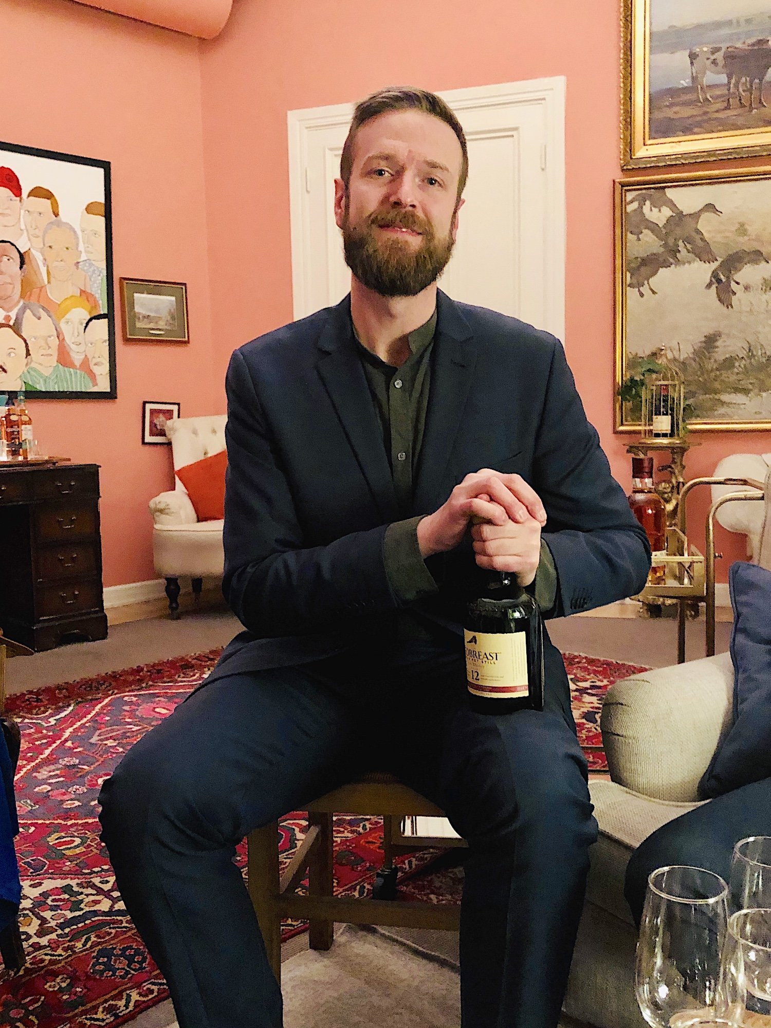 Olof Noreus håller de trevligaste provningarna av avec. I dag testar vi whisky och whiskey.