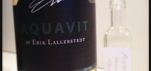 Test av Eriks och Pluras akvavit.