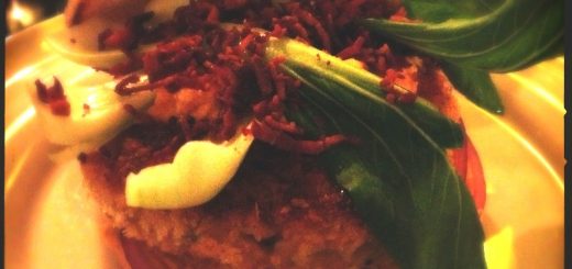 Anders Dahlboms asiatiska fiskburgare med sötpotatisdressing med smak av ingefära/limé och bacon.