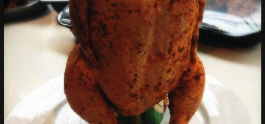 Dancing chicken eller beer can chicken. Tulle.