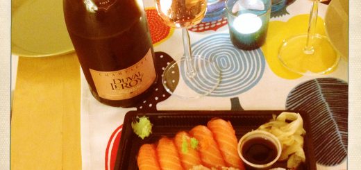 Duval-Leroy och färdig sushi. Funkar mycket bra!