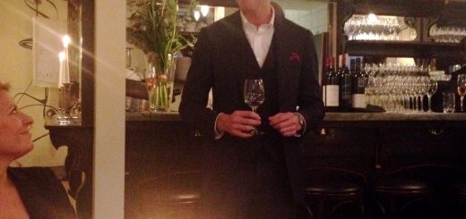 Steve Meckiff från australiensiska vinhuset Jacob's Creek berättar om finvinet Johan.