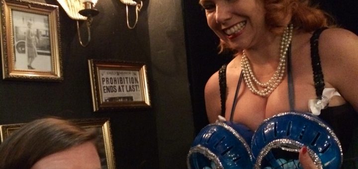 Burleskbingo på Melt.