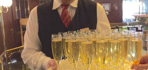 Ett glas bubbel före maten.