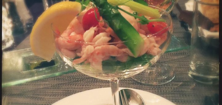 Räkcocktail på 70-talsvis när hotell Sheraton fyller 45 år.