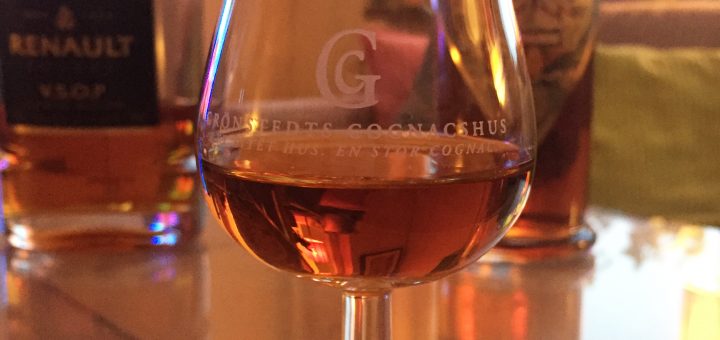 Vi testar Grönstedts National. En perfekt avrundning på en sommarmiddag!