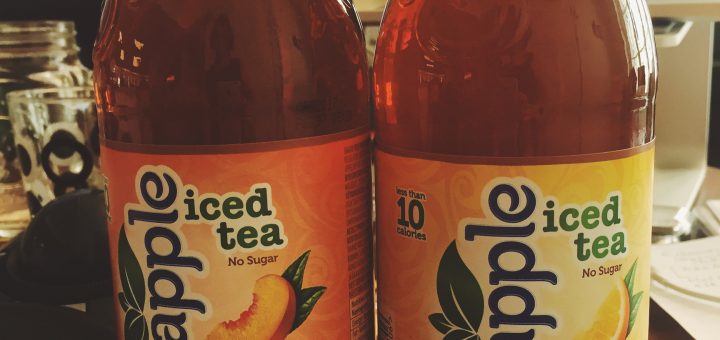 Vi testar Snapples nya iste.