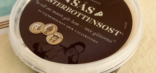 Den här såsen kan bli sommarens grej! Eriks sås med Västerbottenost.