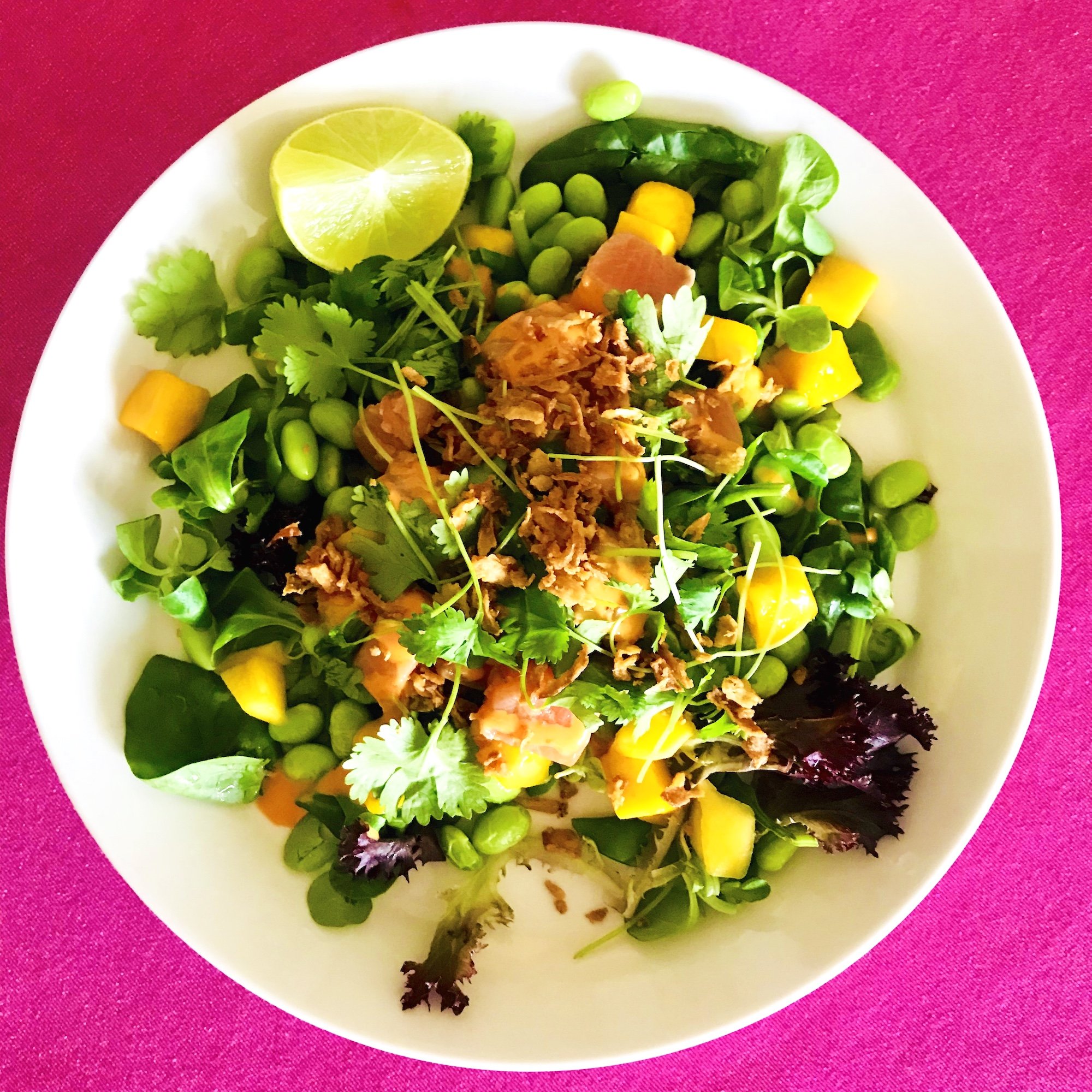 Malins asiatiska laxsallad