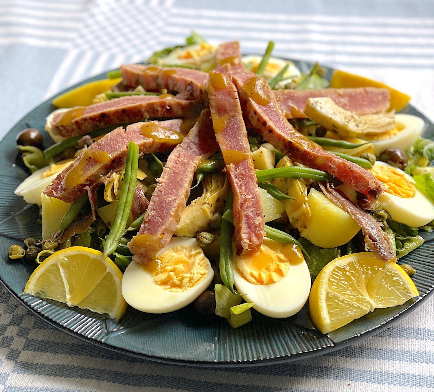 Sallad Niçoise med grillad tonfisk