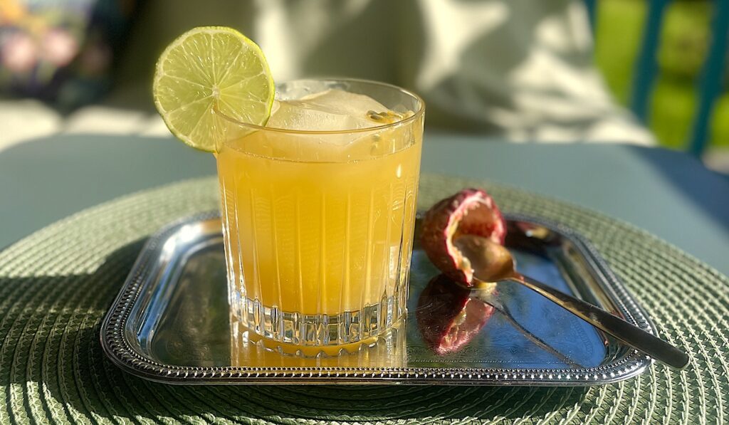 Caribbean Passion – en romdrink med smak av ananas, lime och massionsfrukt.