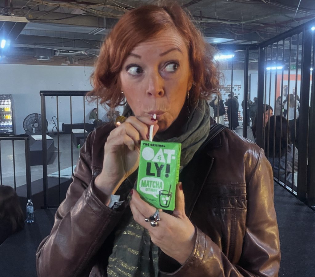 Jag blev helt hooked på Oatlys nyhet Matcha Oatdrink.