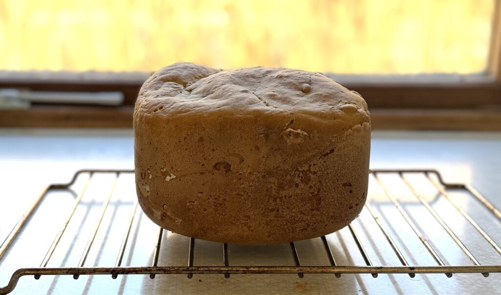 Receptet på Bröd med Pumpafrön för bakmaskin blir ett 750-gramsbröd.