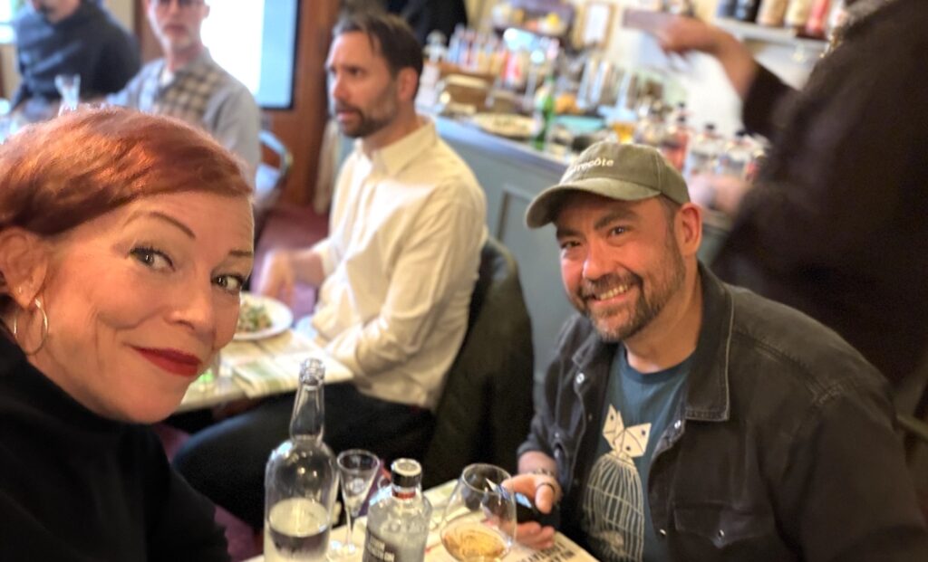 
Så bra häng med Micke Göransson som precis utsetts till en av Sveriges viktigaste matinfluerare på YouTube. GRATTIS Micke! Följ honom på hans kanal Alltid hungrig. Mycket bra!