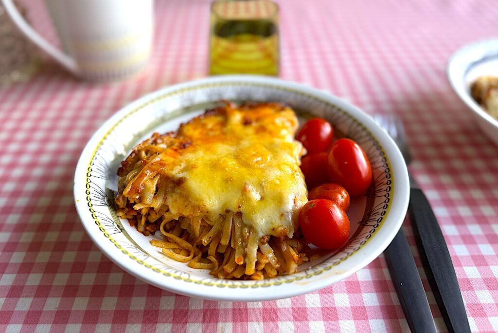 När jag gör min Latemans-lasagne/Lazy Lasagna så använder jag samma gryta att koka pasta i som jag sedan rör ihop allt i och gratinerar pastarätten i.