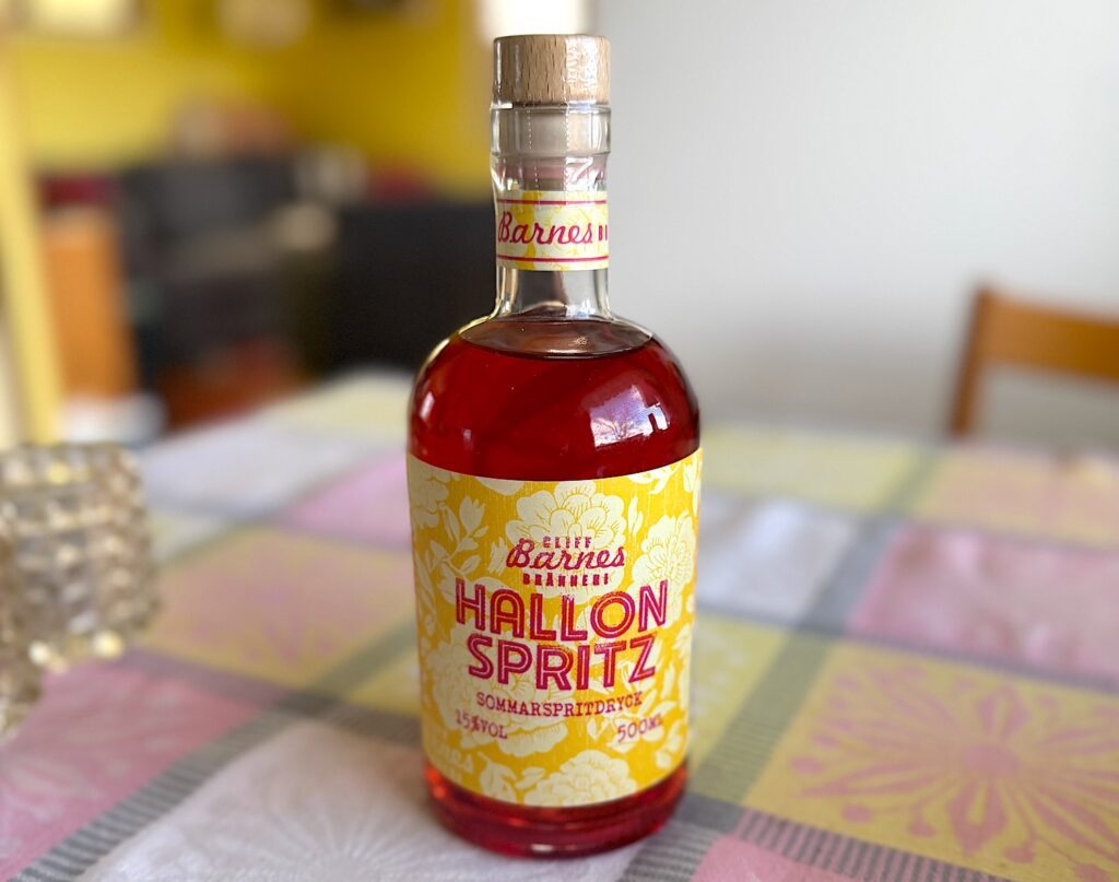 Cliff Barnes Bränneri lanserar sin hallon Spritz den 4 maj. 